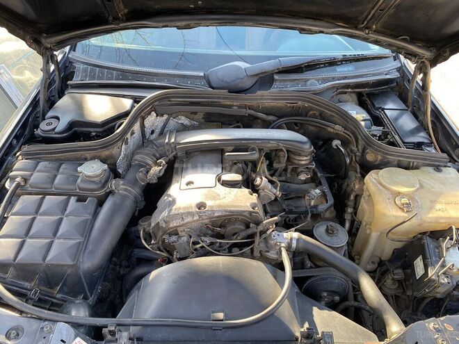Mercedes C 230 1996, 142,122 km - 2.3 l - İmişli