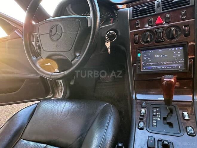 Mercedes E 280 1997, 320,000 km - 2.8 l - Bakı