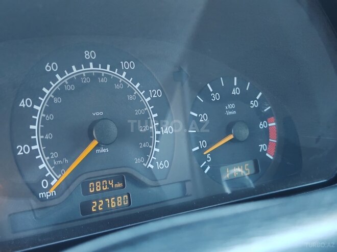 Mercedes C 230 1999, 278,000 km - 2.3 л - Bakı