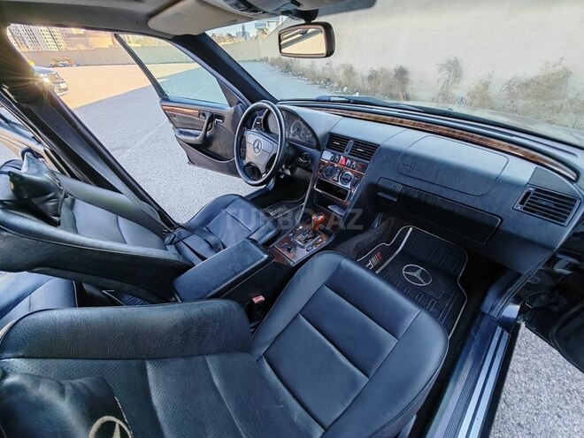Mercedes C 230 1999, 278,000 km - 2.3 л - Bakı