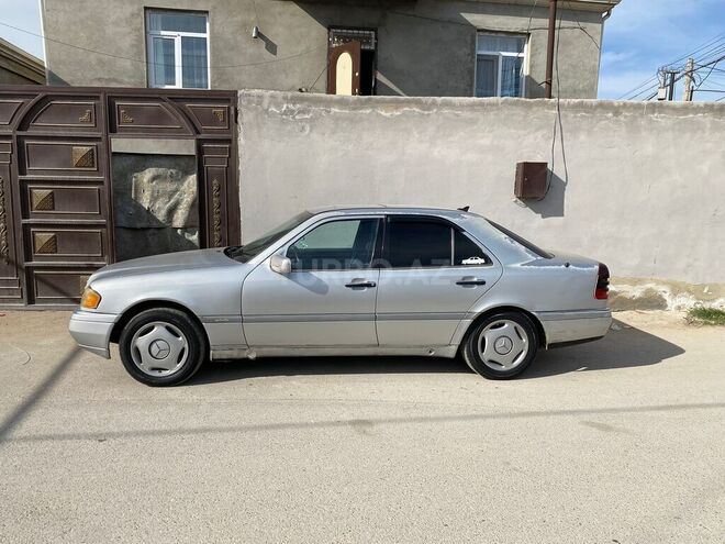 Mercedes C 180 1995, 493,546 km - 1.8 л - Bakı
