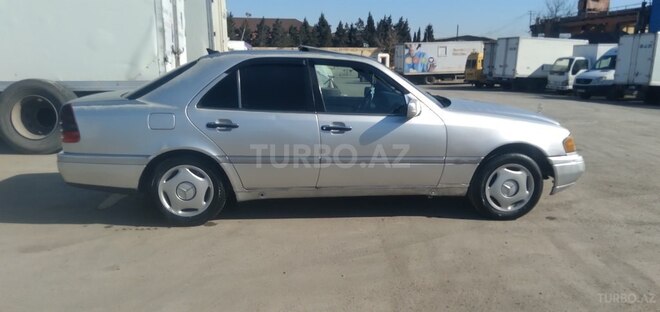 Mercedes C 180 1995, 493,546 km - 1.8 л - Bakı