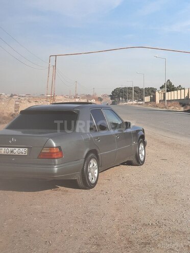 Mercedes E 300 1993, 16,000 km - 3.0 л - Bakı