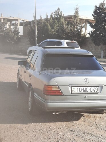 Mercedes E 300 1993, 16,000 km - 3.0 л - Bakı