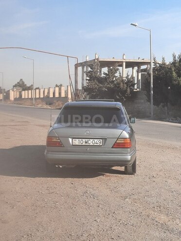 Mercedes E 300 1993, 16,000 km - 3.0 л - Bakı