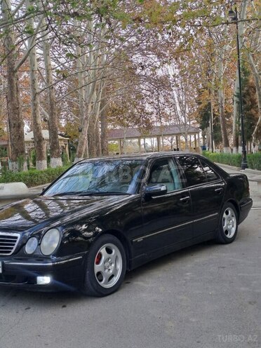 Mercedes E 240 1999, 283,238 km - 2.4 l - Yevlax