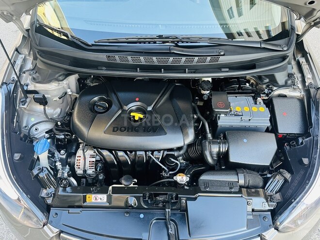 Hyundai Elantra 2015, 132,162 km - 1.8 л - Bakı