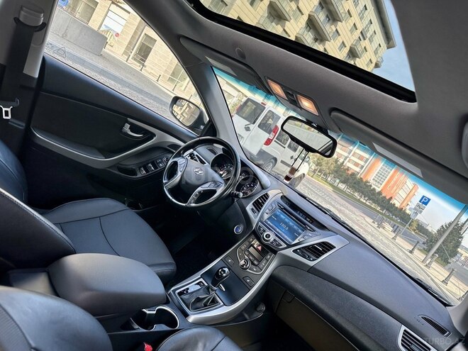 Hyundai Elantra 2015, 132,162 km - 1.8 л - Bakı