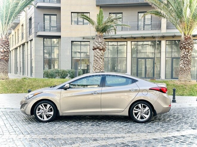 Hyundai Elantra 2015, 132,162 km - 1.8 л - Bakı