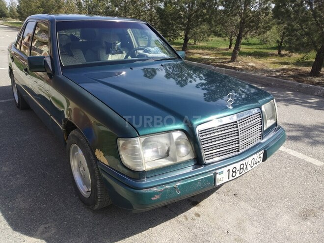 Mercedes E 220 1995, 436,000 km - 2.2 l - Xızı