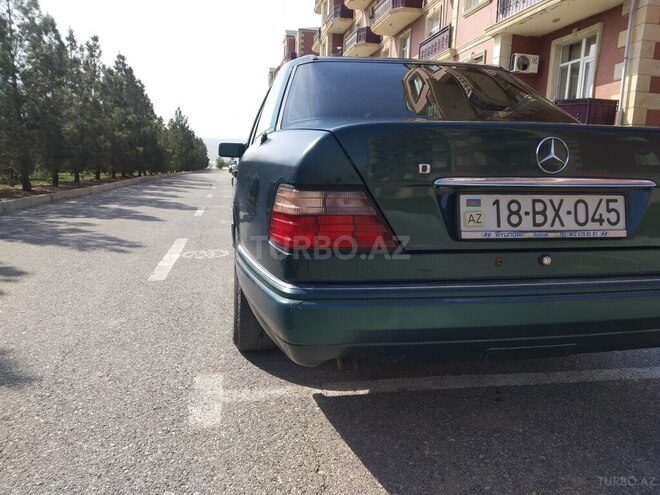 Mercedes E 220 1995, 436,000 km - 2.2 l - Xızı