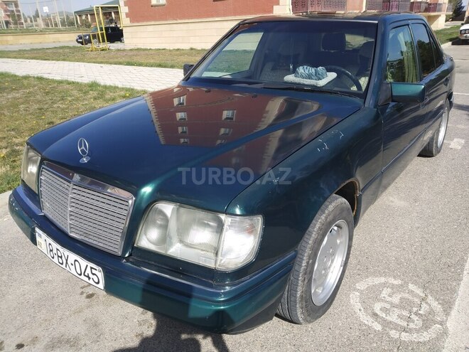 Mercedes E 220 1995, 436,000 km - 2.2 l - Xızı