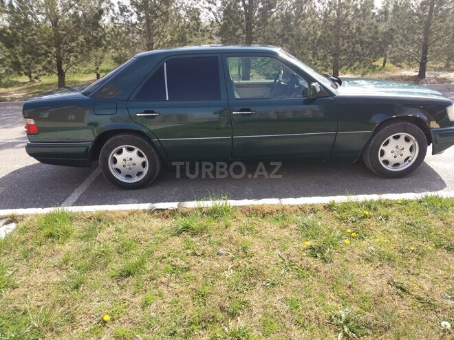 Mercedes E 220 1995, 436,000 km - 2.2 l - Xızı