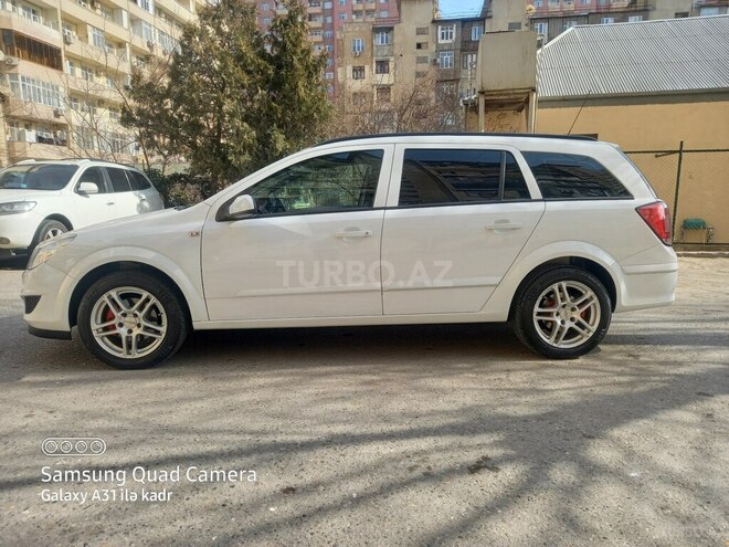 Opel Astra 2009, 255,000 km - 1.4 l - Bakı
