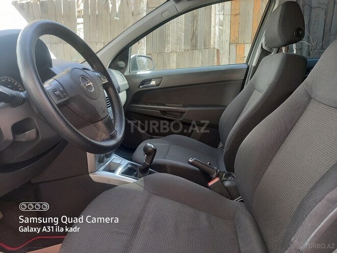 Opel Astra 2009, 255,000 km - 1.4 l - Bakı