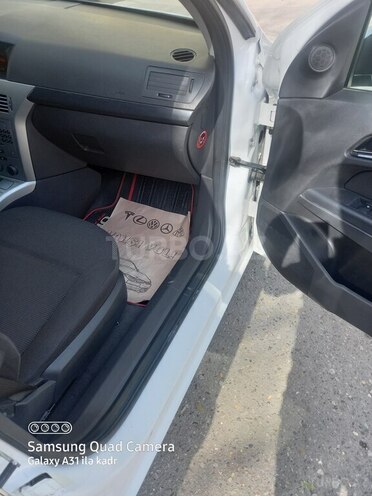 Opel Astra 2009, 255,000 km - 1.4 l - Bakı