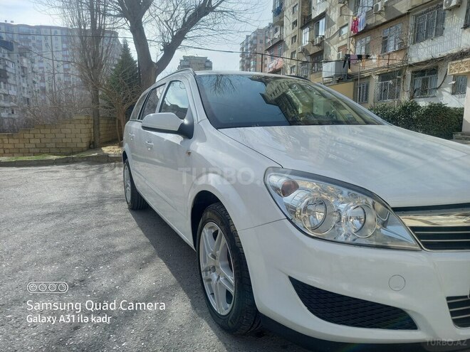 Opel Astra 2009, 255,000 km - 1.4 l - Bakı