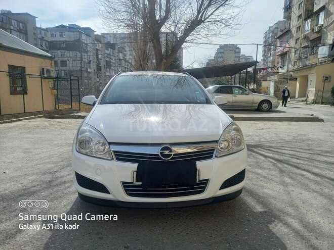 Opel Astra 2009, 255,000 km - 1.4 l - Bakı
