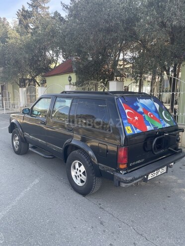 Chevrolet  1991, 350,000 km - 2.9 l - Şəki