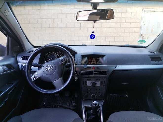 Opel Astra 2006, 268,000 km - 1.4 l - Bakı