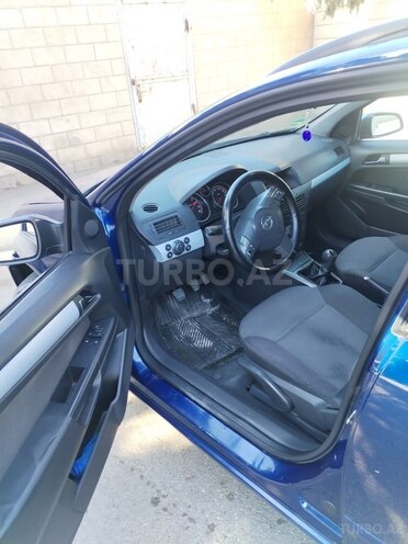 Opel Astra 2006, 268,000 km - 1.4 l - Bakı