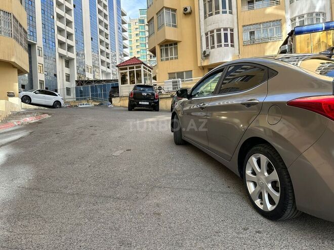 Hyundai Elantra 2011, 228,527 km - 1.8 l - Bakı