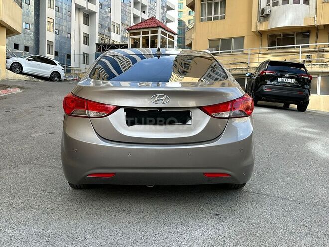 Hyundai Elantra 2011, 228,527 km - 1.8 l - Bakı