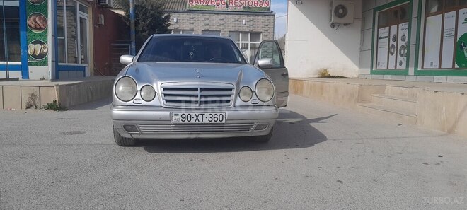 Mercedes E 240 1998, 558,596 km - 2.4 l - Bakı