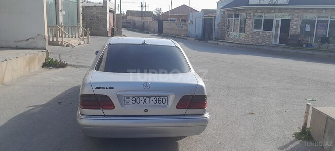 Mercedes E 240 1998, 558,596 km - 2.4 l - Bakı