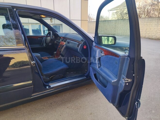Mercedes E 200 1997, 350,000 km - 2.0 l - Ağcabədi