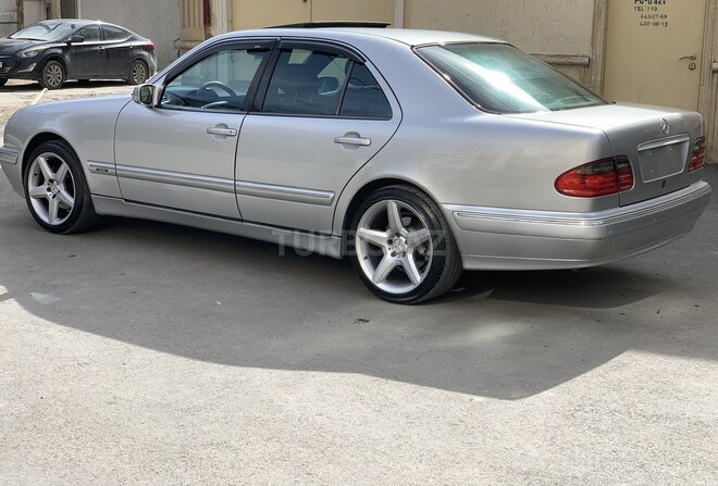Mercedes E 320 2001, 110,210 km - 2.2 л - Bakı