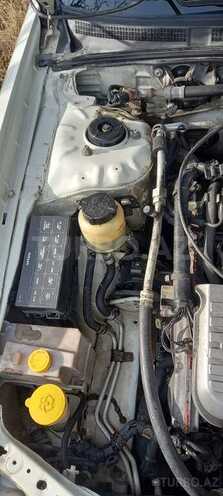 Nissan Maxima 2002, 302,500 km - 3.0 l - Şirvan
