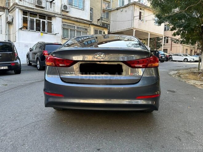 Hyundai Elantra 2015, 215,000 km - 1.6 л - Bakı