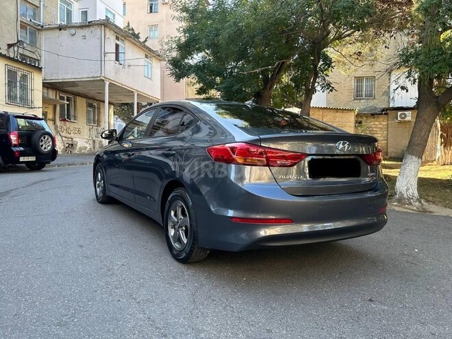 Hyundai Elantra 2015, 215,000 km - 1.6 л - Bakı