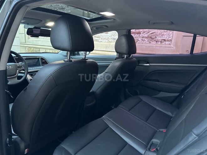 Hyundai Elantra 2015, 215,000 km - 1.6 л - Bakı