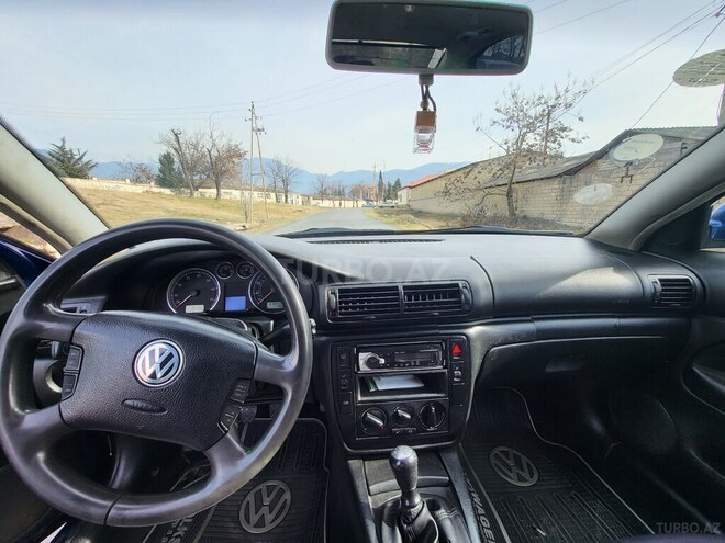 Volkswagen Passat 2000, 376,000 km - 1.8 l - Zaqatala