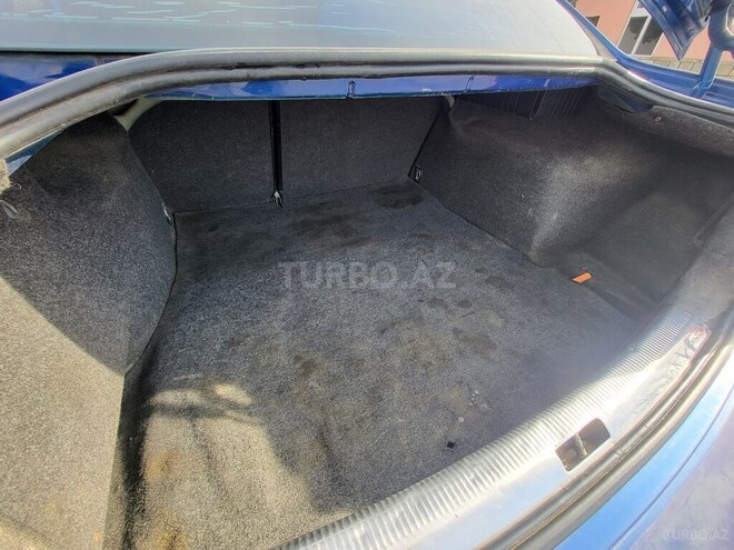 Volkswagen Passat 2000, 376,000 km - 1.8 l - Zaqatala