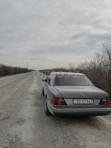 Mercedes E 200 1992, 652,871 km - 2.0 l - Bakı