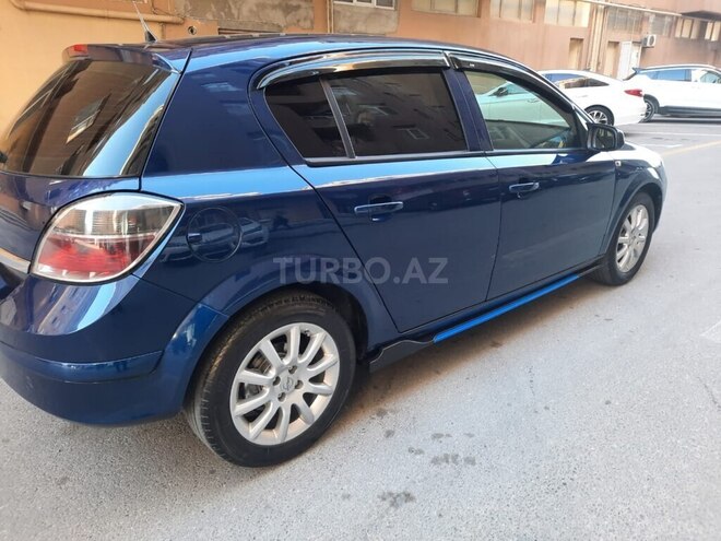 Opel Astra 2009, 178,000 km - 1.4 l - Bakı