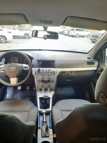 Opel Astra 2009, 178,000 km - 1.4 l - Bakı