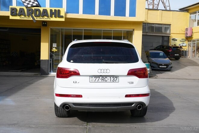 Audi Q7 2010, 179,000 km - 3.0 l - Bakı