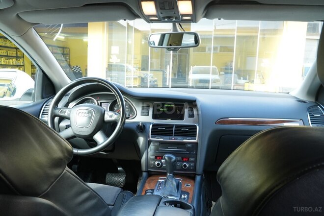 Audi Q7 2010, 179,000 km - 3.0 l - Bakı