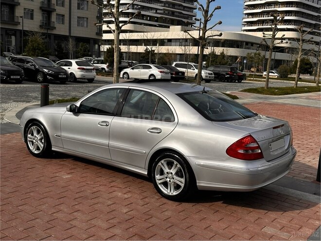 Mercedes E 280 2006, 299,000 km - 3.0 l - Bakı