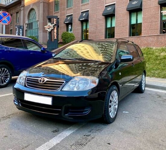 Toyota Corolla 2006, 225,000 km - 1.4 l - Bakı