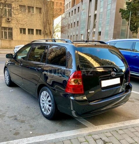 Toyota Corolla 2006, 225,000 km - 1.4 l - Bakı