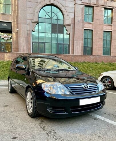 Toyota Corolla 2006, 225,000 km - 1.4 l - Bakı