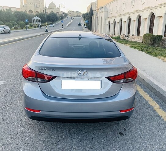 Hyundai Elantra 2015, 111,000 km - 1.8 l - Bakı