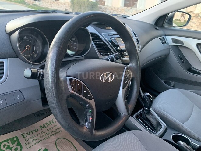 Hyundai Elantra 2015, 111,000 km - 1.8 l - Bakı