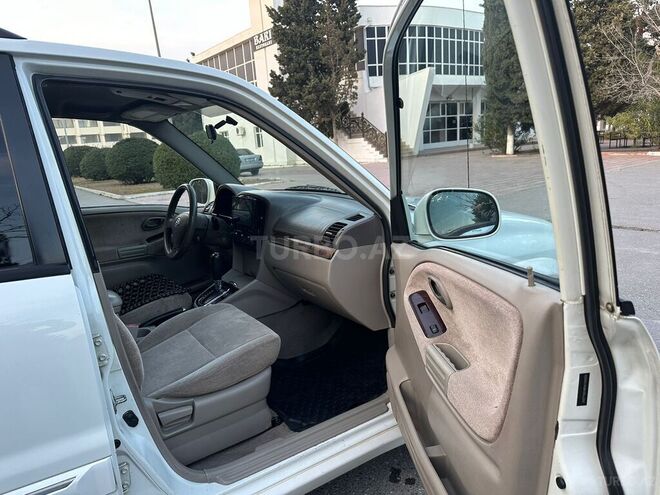 Suzuki Grand Vitara 2003, 297,000 km - 2.7 l - Sumqayıt