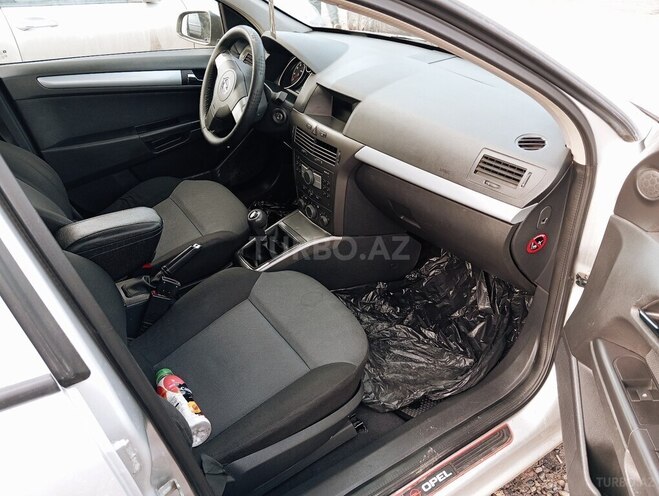 Opel Astra 2004, 217,930 km - 1.4 l - Gəncə
